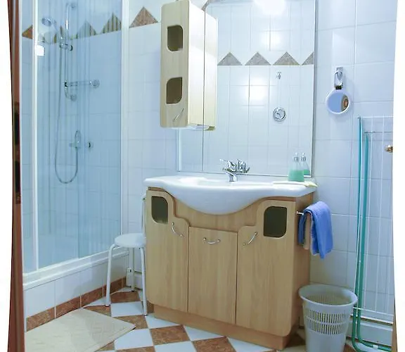 A Part Of Eden Крумпендорф